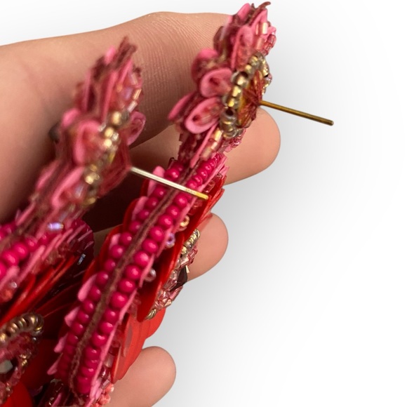 165 Lovely Statement Earrings - Picture 9 of 10